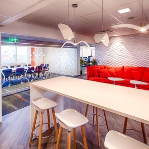 Tekero referents Swedbank Estonia, HR office. Interface plaatvaip Online/Offline.