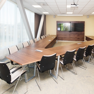 Tekero referents Tamro Baltics büroo Lätis. Interface plaatvaip Urban Retreat ja Amtico LVT kate Spacia. 